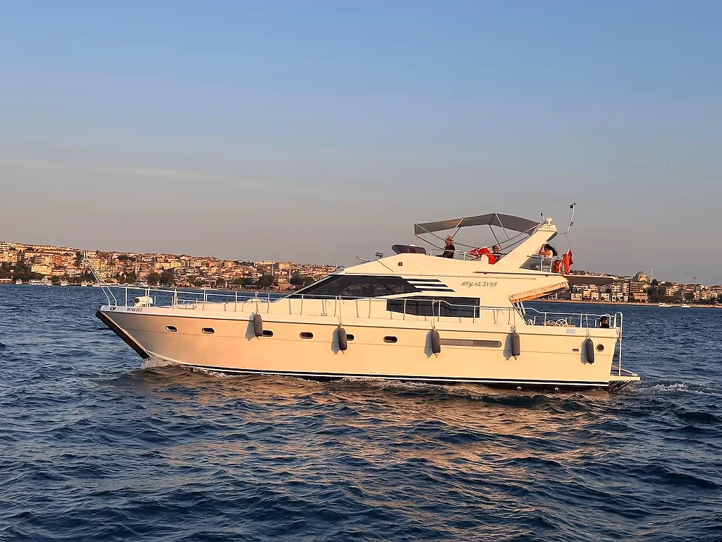 Beyaz İnci 1 Beyaz İnci - İstanbul Boğazı Yat Turu