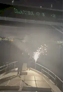 Lazerle Evlenme Teklifi